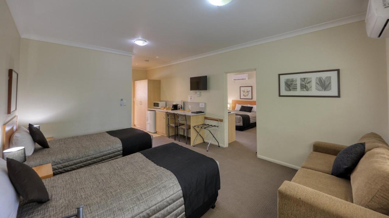 Country Roads Motor Inn Goondiwindi Zewnętrze zdjęcie