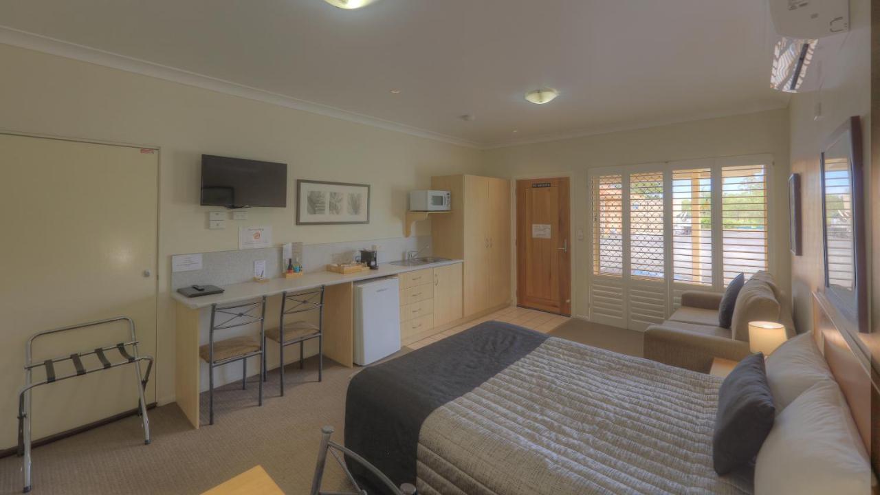 Country Roads Motor Inn Goondiwindi Zewnętrze zdjęcie