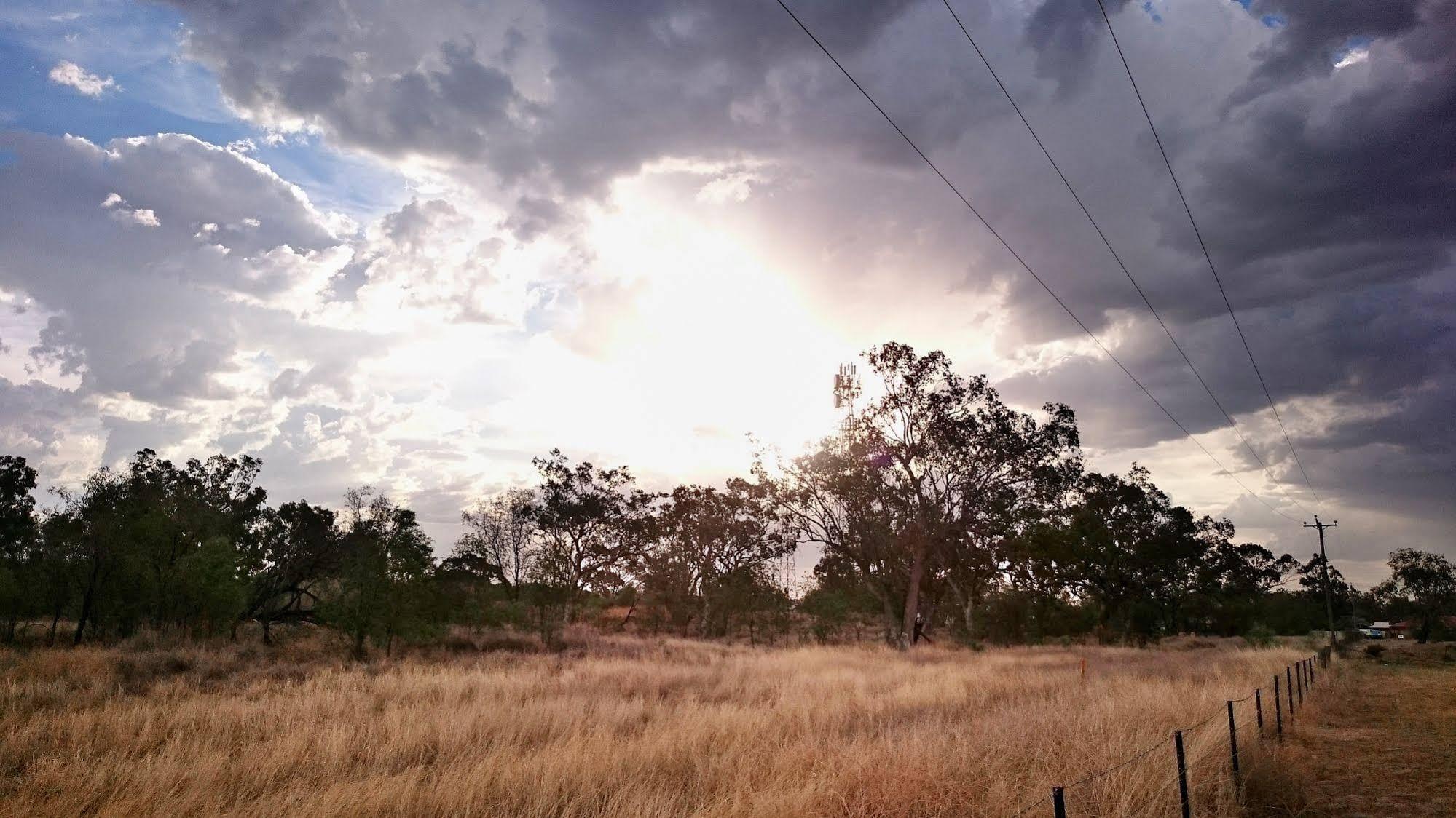 Country Roads Motor Inn Goondiwindi Zewnętrze zdjęcie