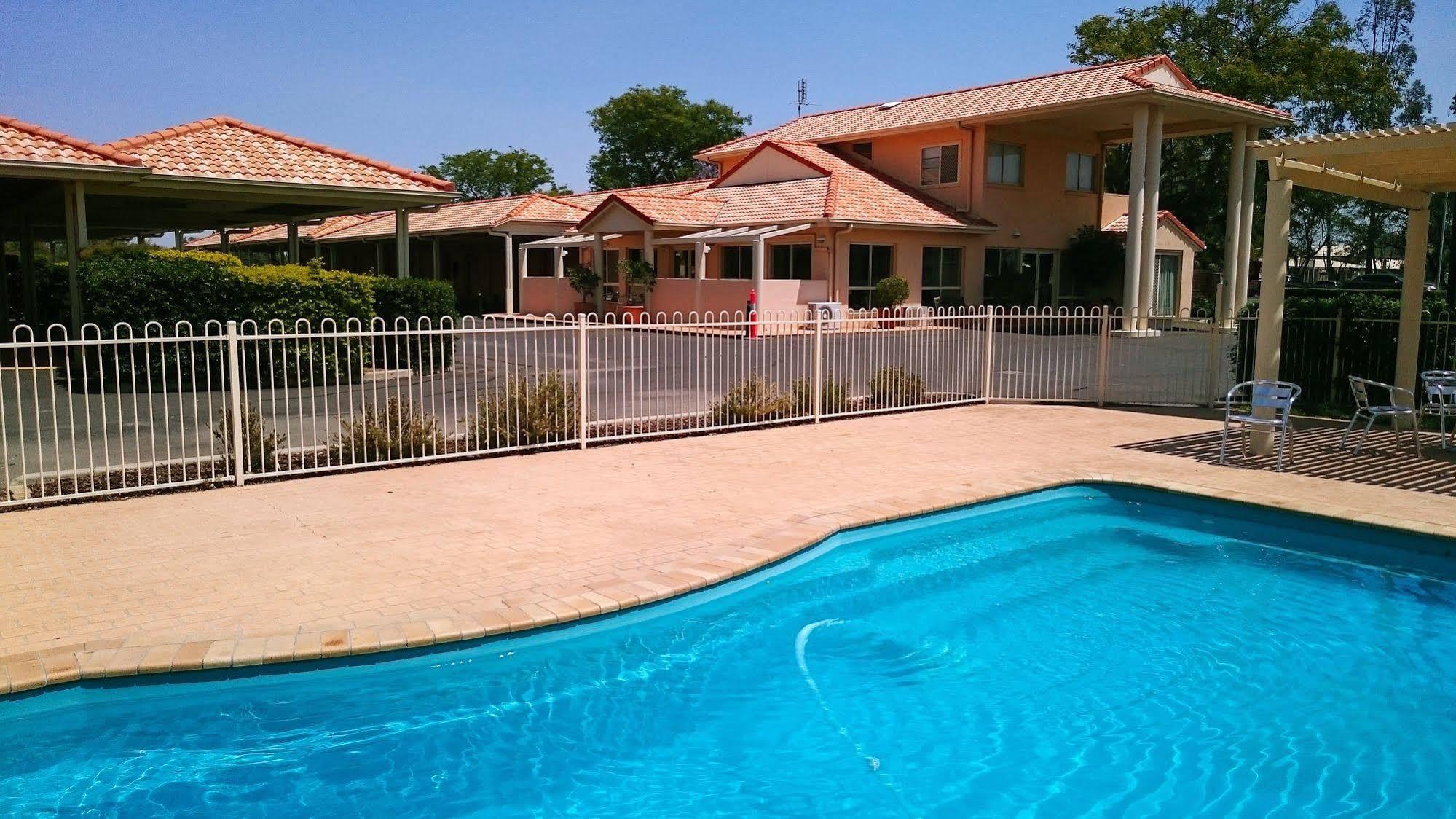 Country Roads Motor Inn Goondiwindi Zewnętrze zdjęcie